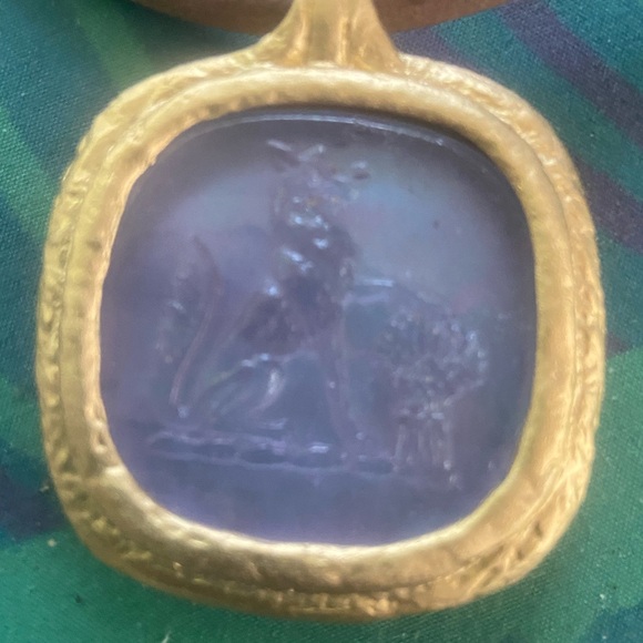 Intaglio Choker Necklace - Picture 8 of 10